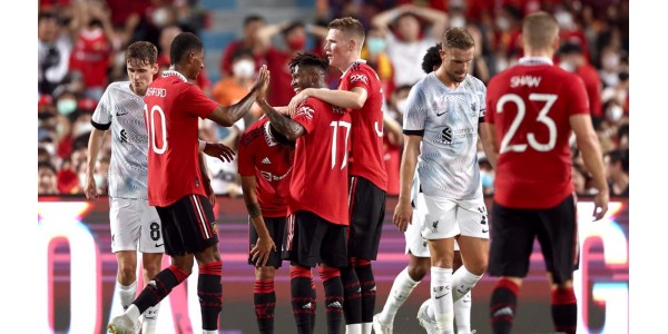 Manchester United näyttää syntyvän uudelleen